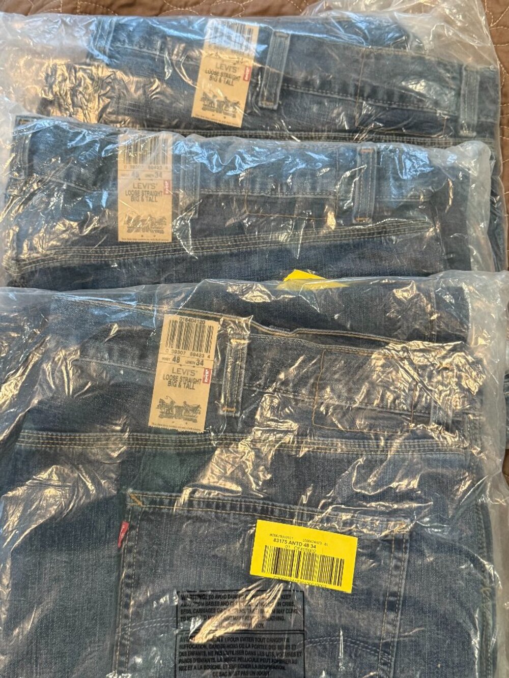 NWT LEVIS LOOSE STRAIGHT BIG AND TALL 48X34